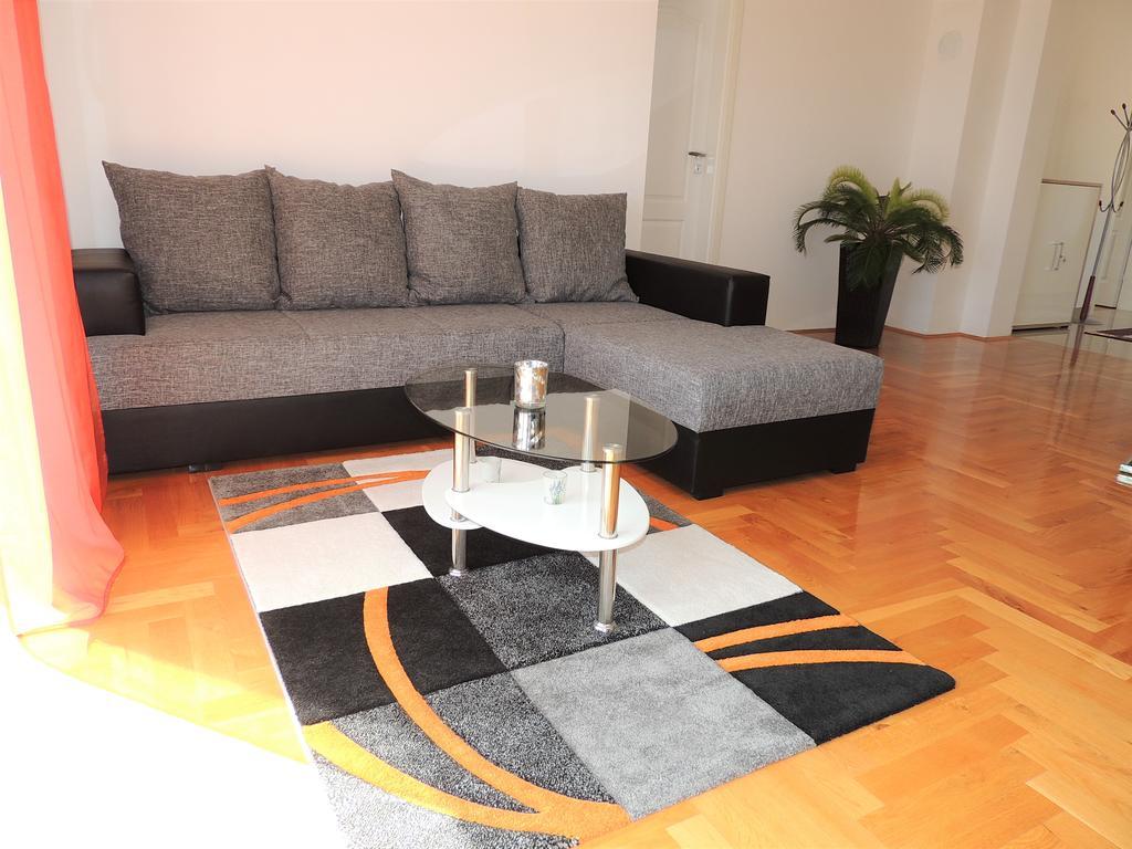 Apartment Cindy Lovran Luaran gambar